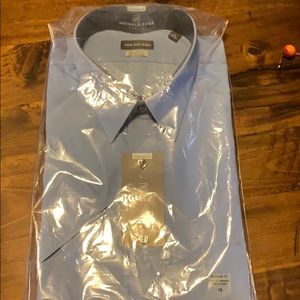 💥💥2/$15 Van Huesen short sleeve dress shirt